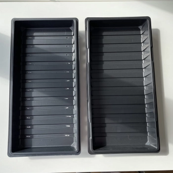 10x20-Growing-Trays-comparison.jpg